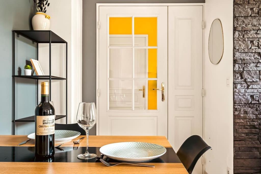 T2 Paisible Vaise, Avec Parking Metro Direct Bellecour Appartement Lyon Buitenkant foto
